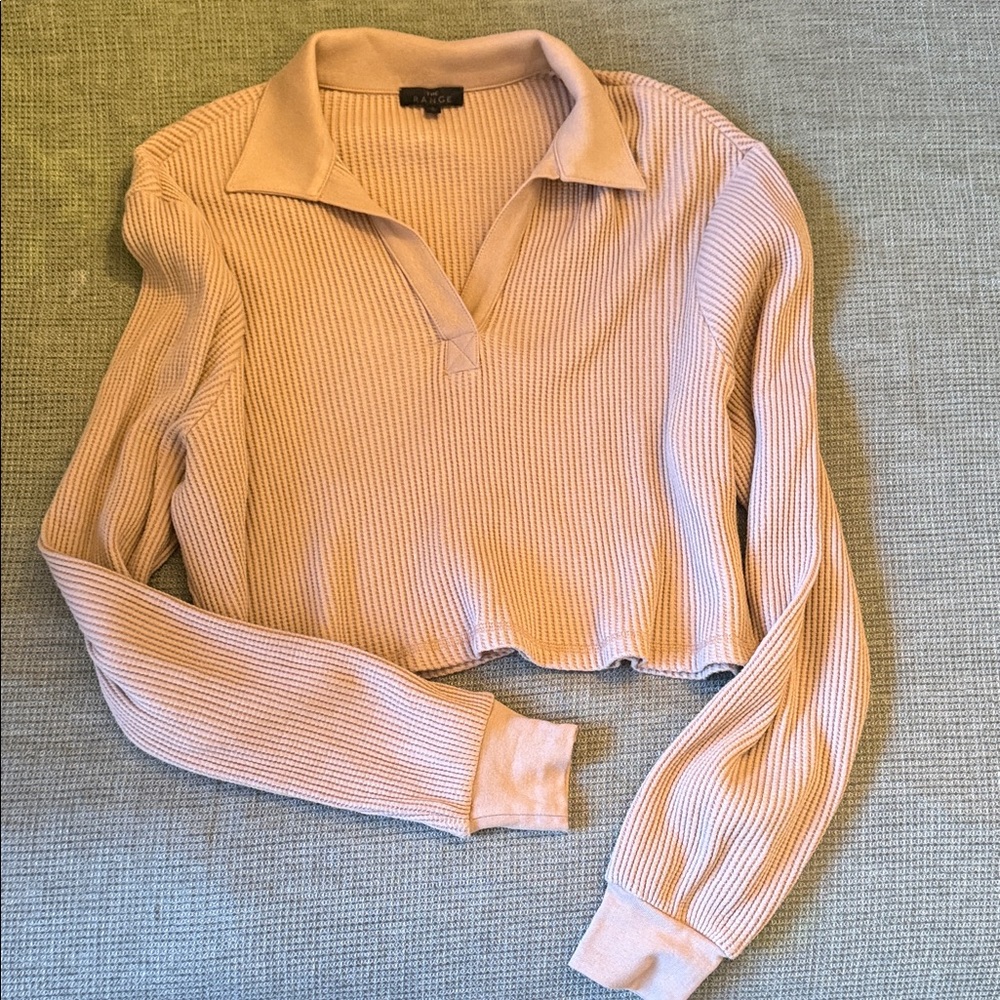 Chic Beige Ribbed Crop Top